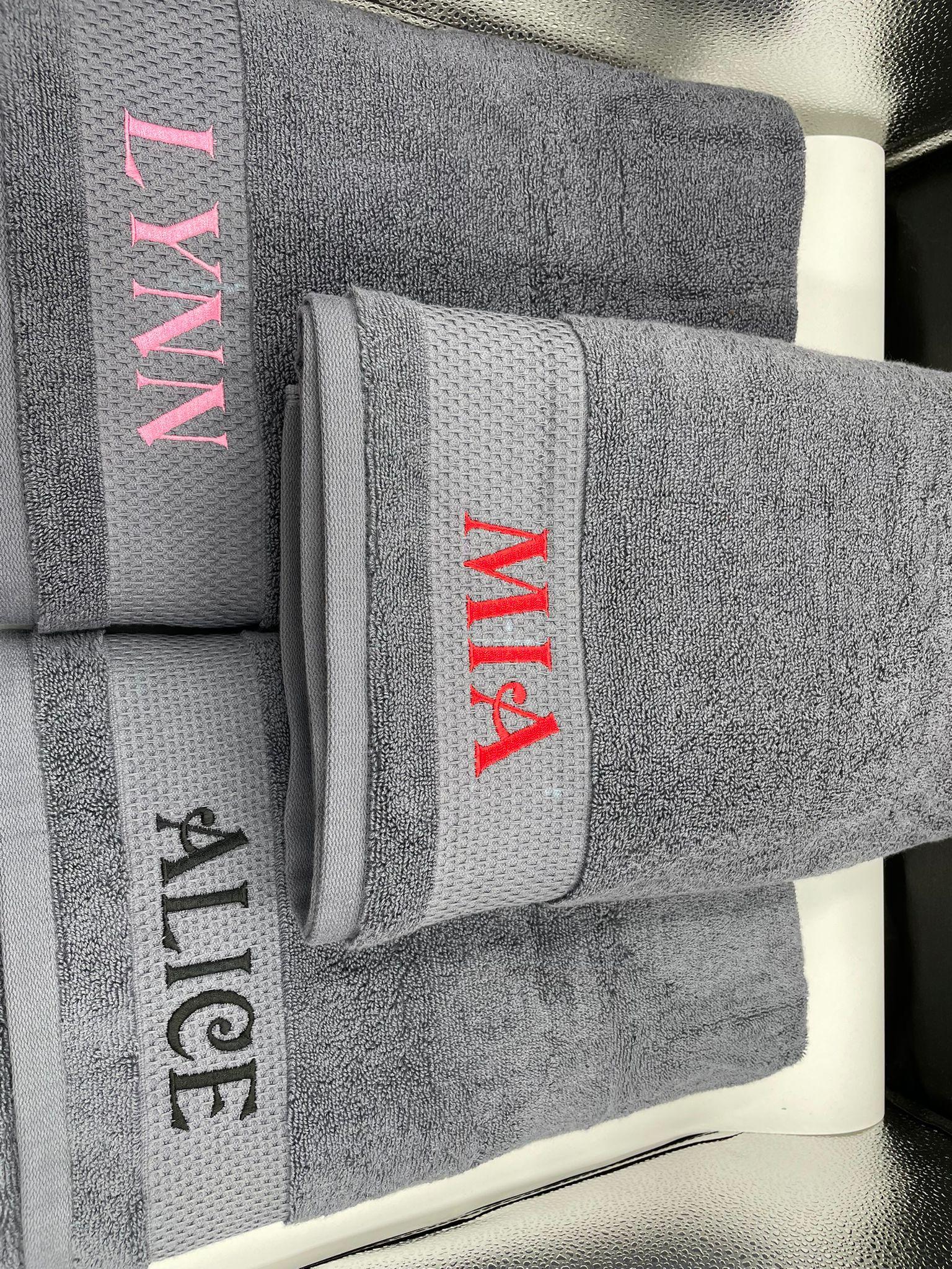 Handtuch und Bademantel personalisiert – Bild 7