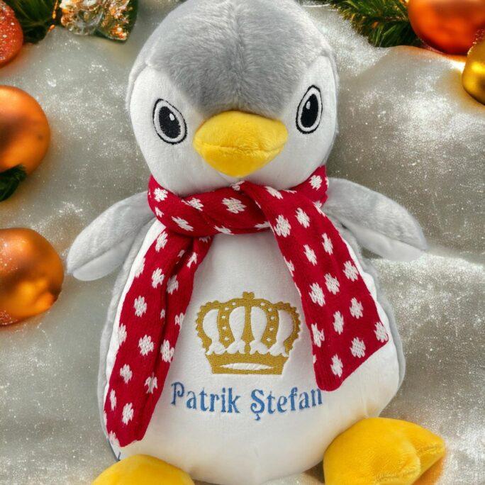 Kuscheliger, fröhlicher Pinguin – personalisiert mit Namen oder Geburtsdaten!